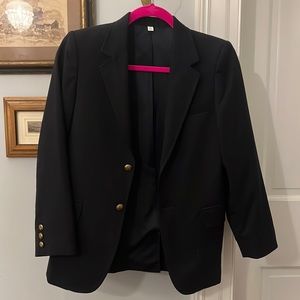 Boy’s navy blue blazer size 12